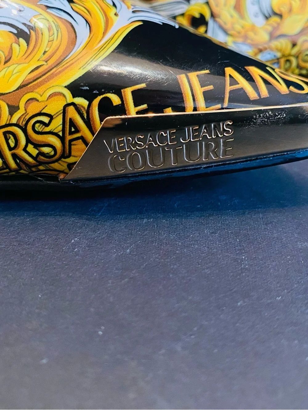 🛍️ VERSACE JEANS COUTURE AUTHENTIC BAROQUE PRINT TOE CAP STILETTO PUMPS NWOT - Picture 10 of 17